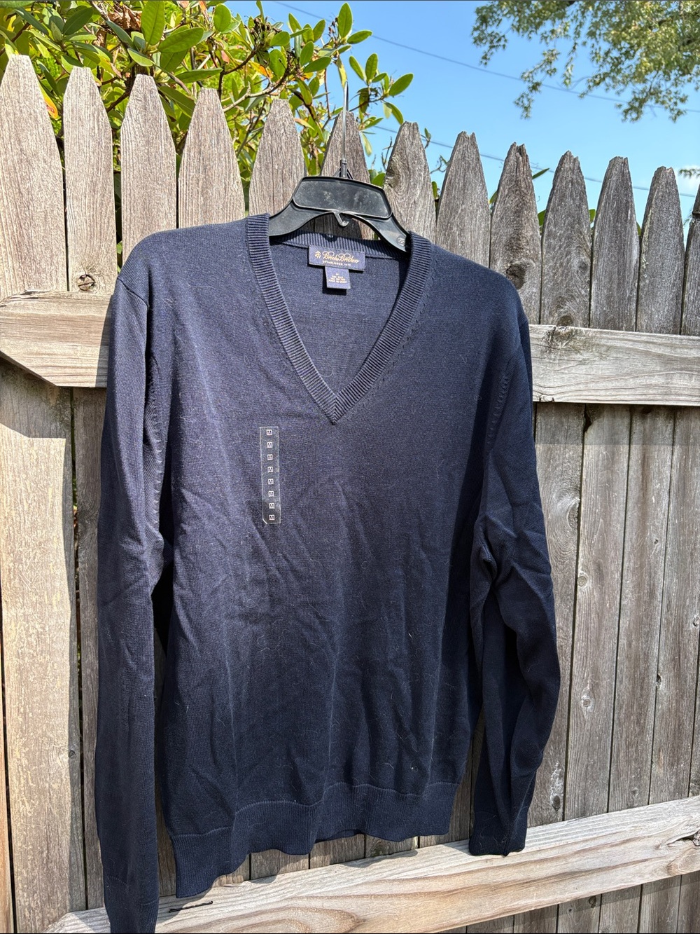 Brooks Brothers medium silk blend sweater. NWOT!!